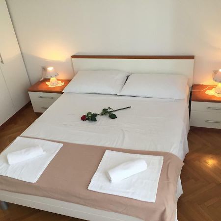 Apartment Trstenik Split Eksteriør bilde
